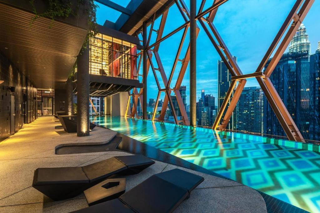 Scarletz Suites Klcc By Luxe Suites Kuala Lumpur Extérieur photo